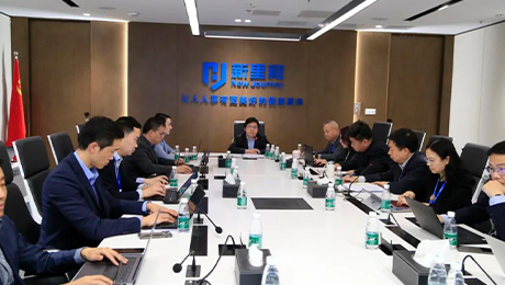 东方风来满眼春，开路先锋阔步行——pp电子app官网健康集团召开2024年度工作启动会暨战略升级实施动员会
